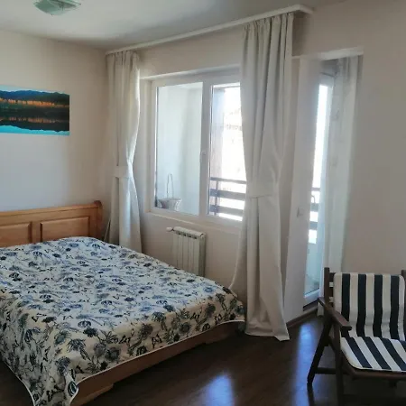 Royal Towers T&k 公寓