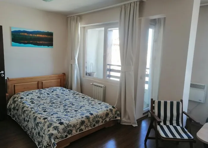 Royal Towers T&k Apartment